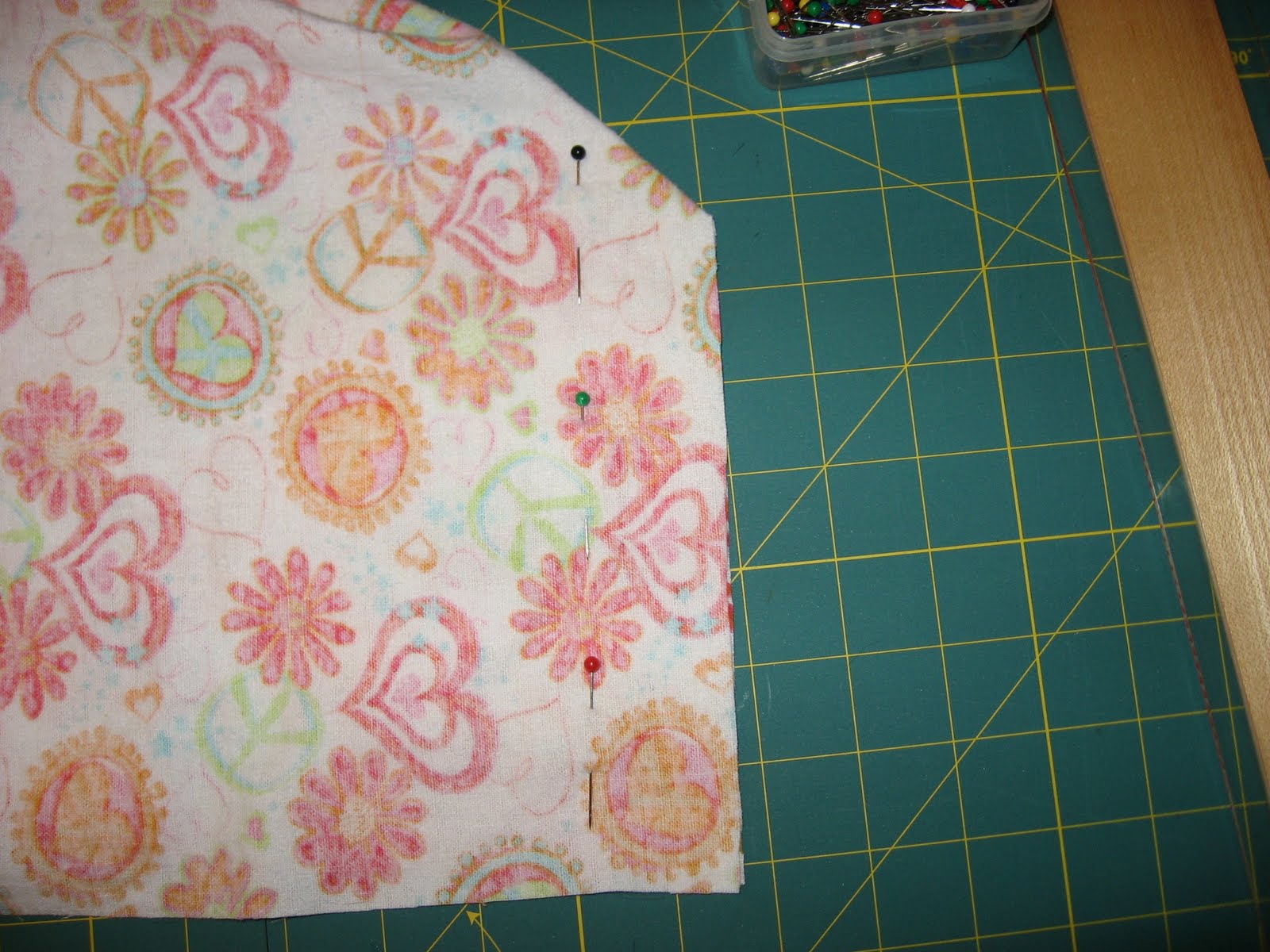 My life, in snippets Mini Crib Sheet Tutorial