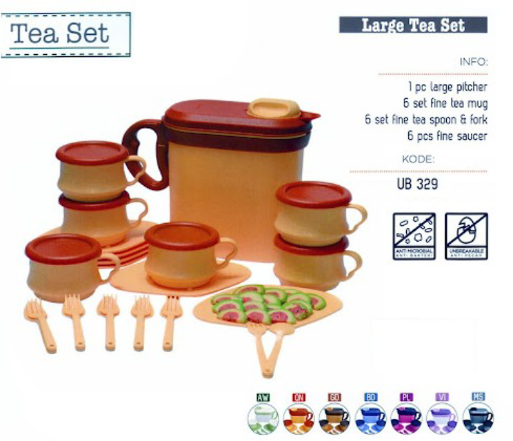 Tea set перевод на русский язык. Игрушки для маленькой бетси 3 класс спотлайт. Детский чайный набор. Tea set контрольна. Tea set перевод на русский язык.