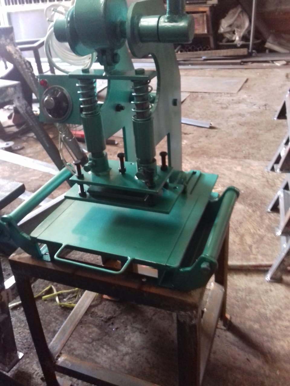 jasa pembuatan plat emboss semarang