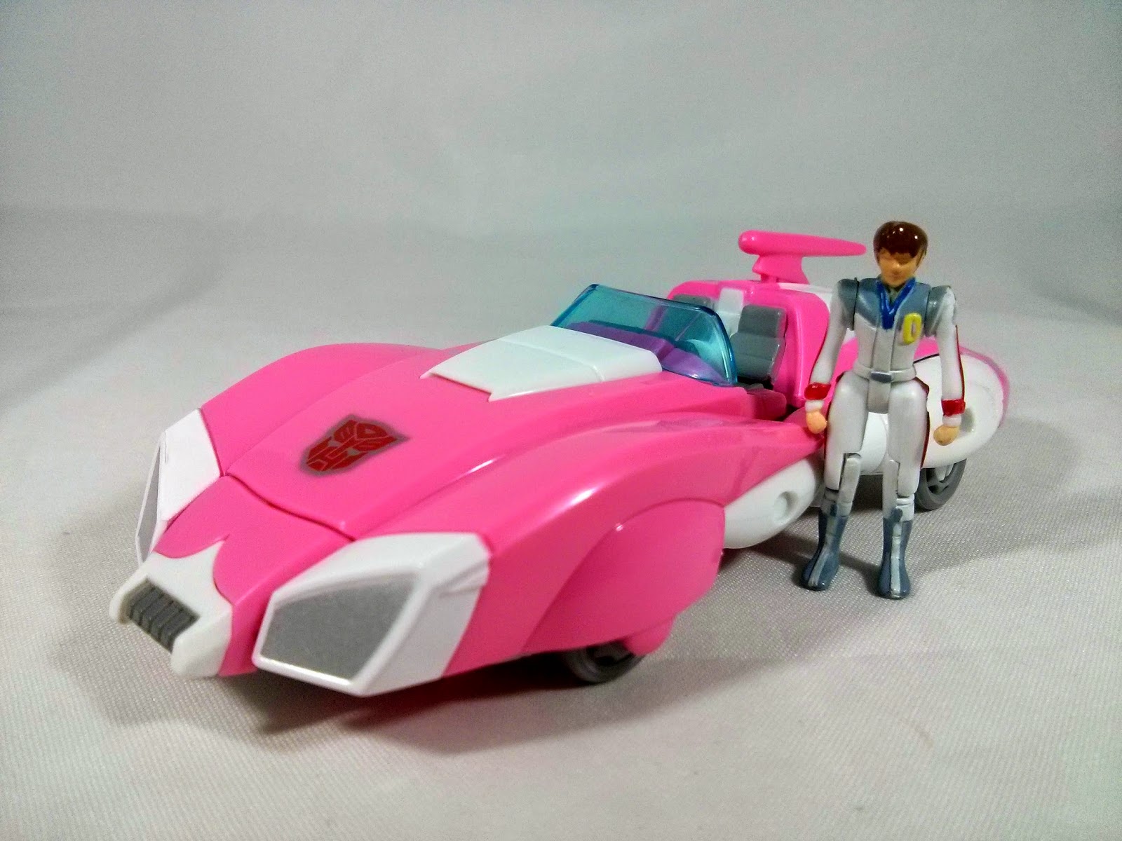 takara transformers legends arcee car mode