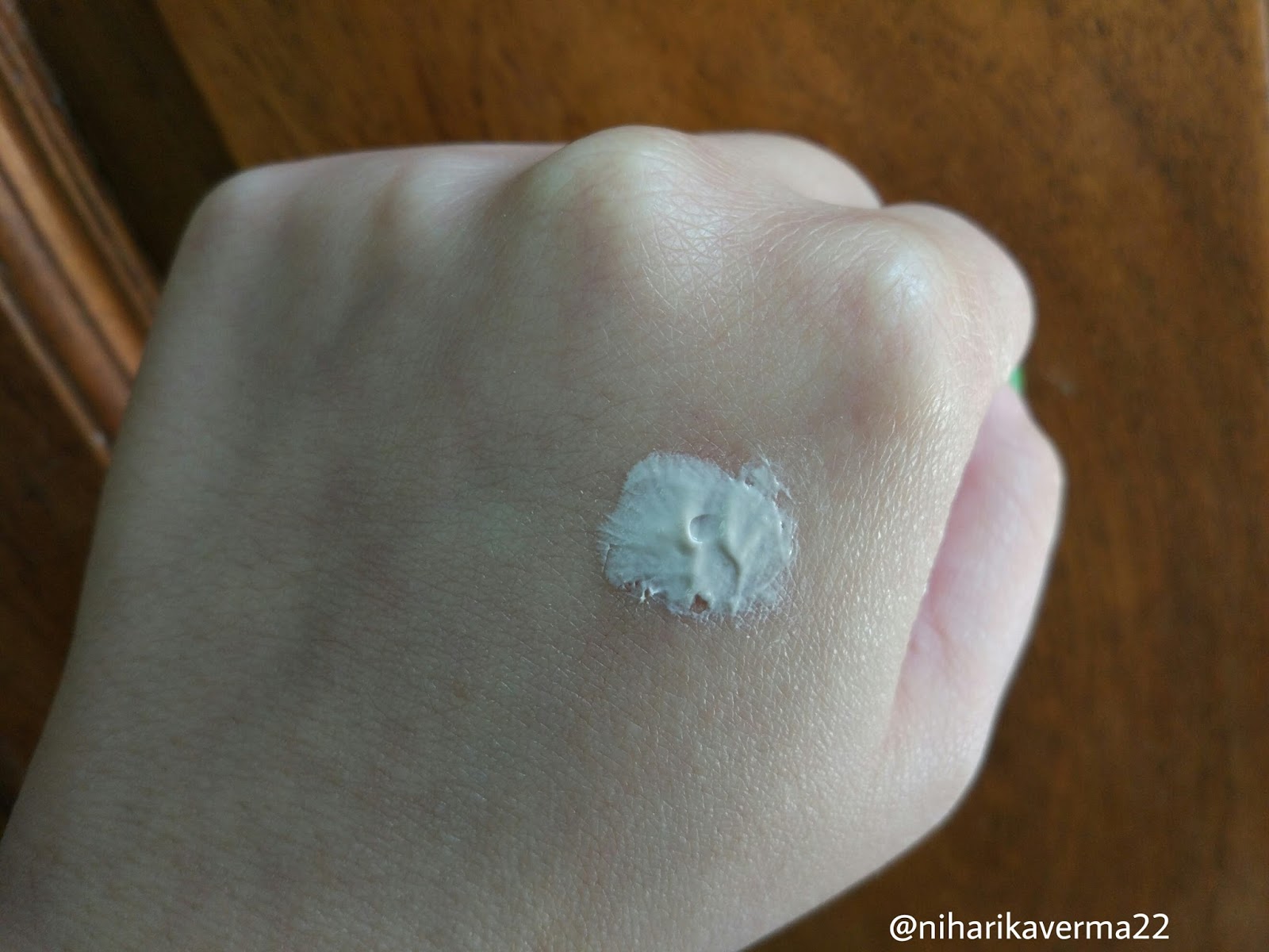 Himalaya Herbal Healthcare CLARINA AntiAcne Kit Review The Pink