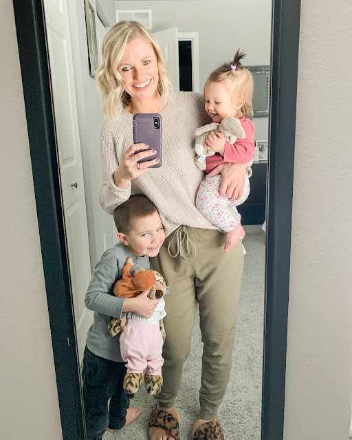 A Day in the Life: My Stay-At-Home-Mom Schedule