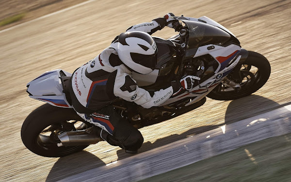 BMW M 100 RR