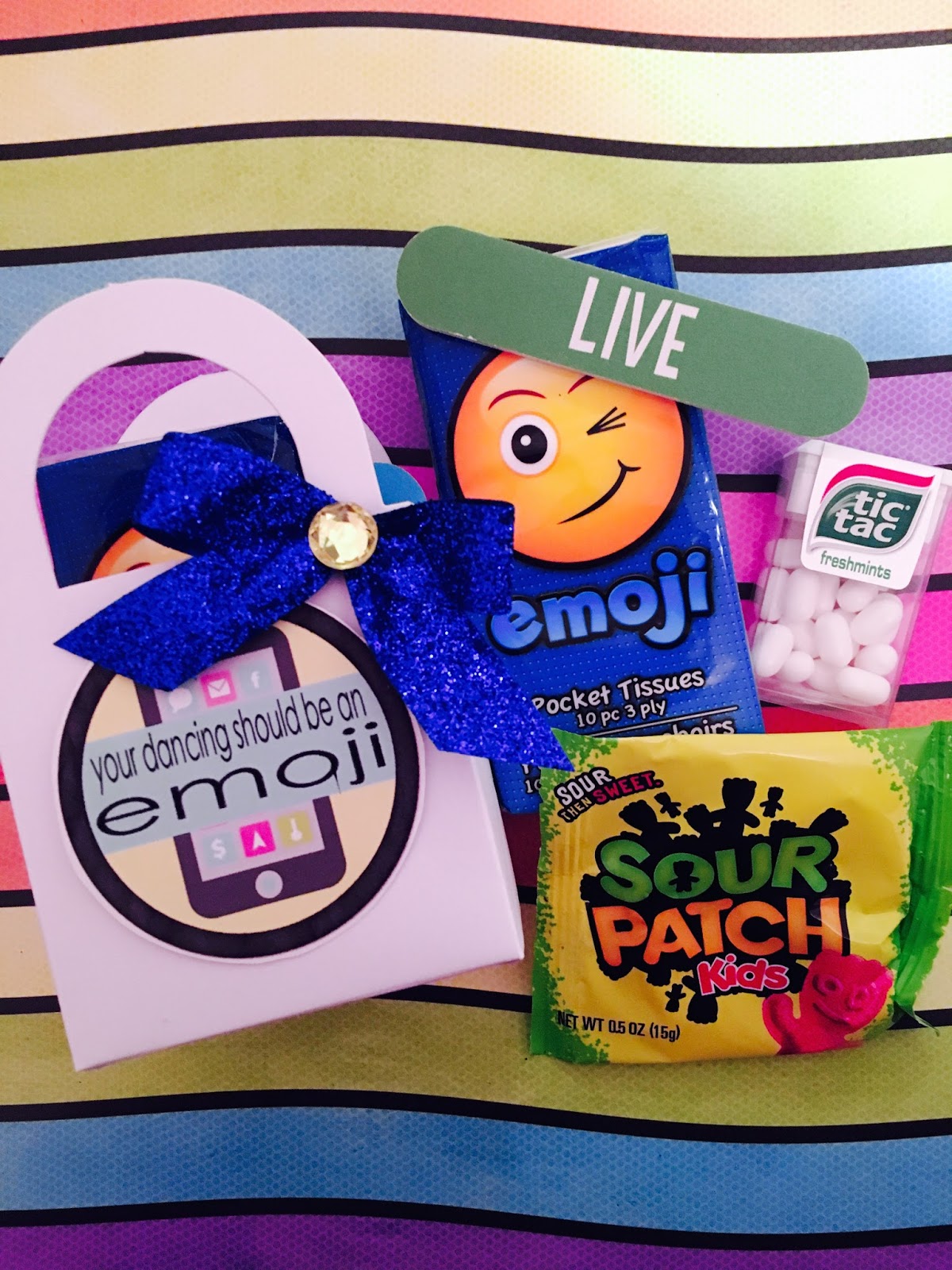 The Lily of the Valley Craft Room "Your Dancing Should be an Emoji