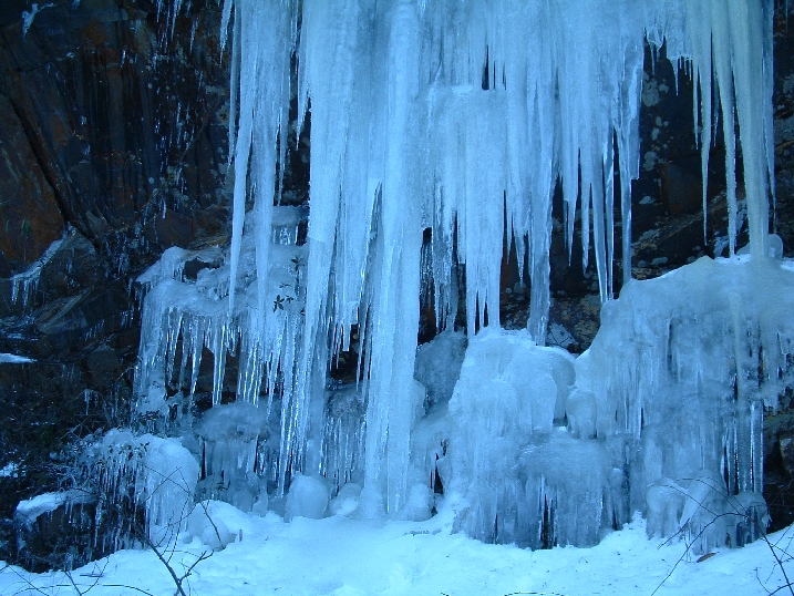 Look Development, Shading: Present standing