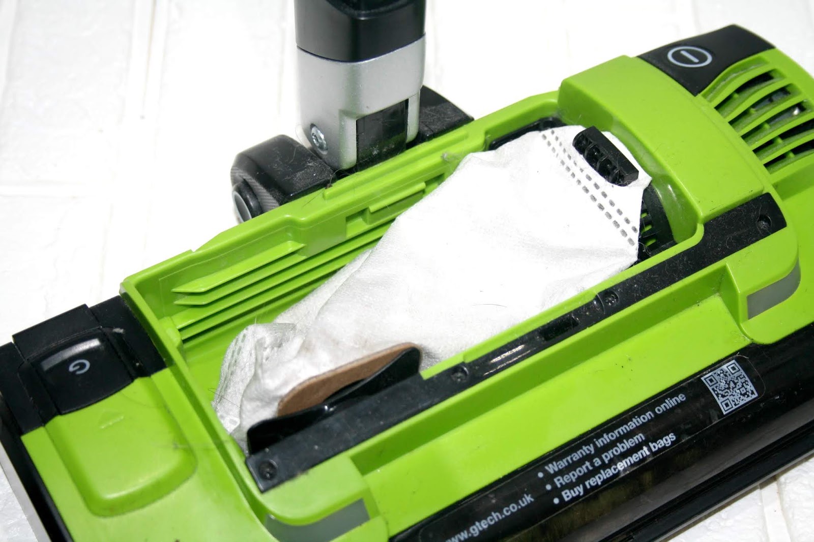 Beautyqueenuk A UK Beauty and Lifestyle Blog Gtech Hylite Upright