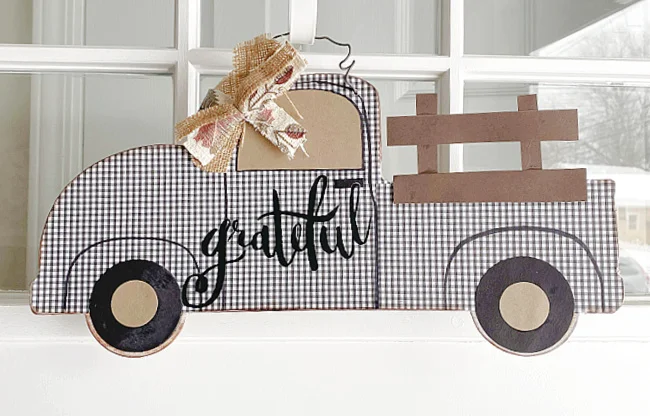 Farmhouse truck gingham truck with bow