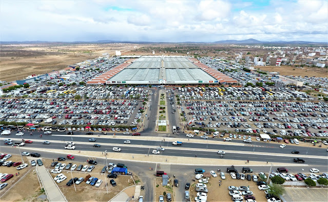 Blog do Melqui Moda Center Santa Cruz movimentado na segunda feira de