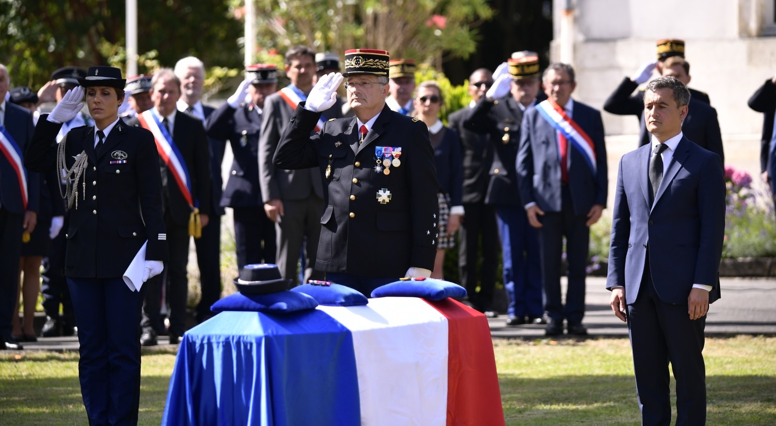 Pax Aquitania Hommage Officiel Rendu A La Gendarme Melanie Lemee A Merignac