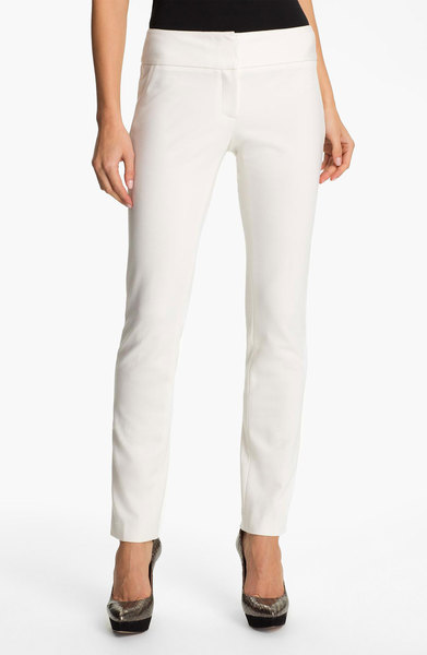 TS eBay: VINCE CAMUTO White Skinny Ankle Pants