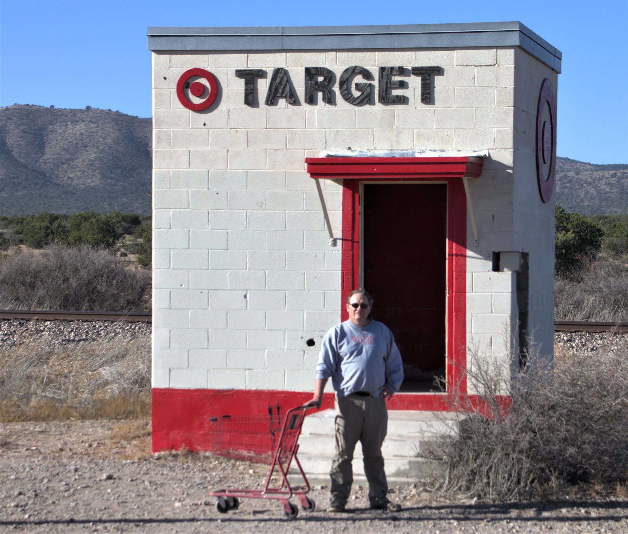 Adventures with Olaf RVing in the Time of COVID 8 Kitsch, UFOs and Shopping