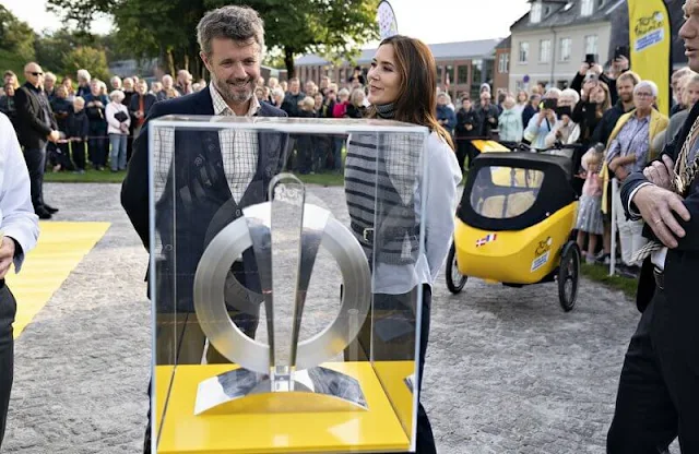 The Crown Prince Couple's Awards 2021. Crown Princess Mary wore a grey over shirt light military, and stripe knit sweater