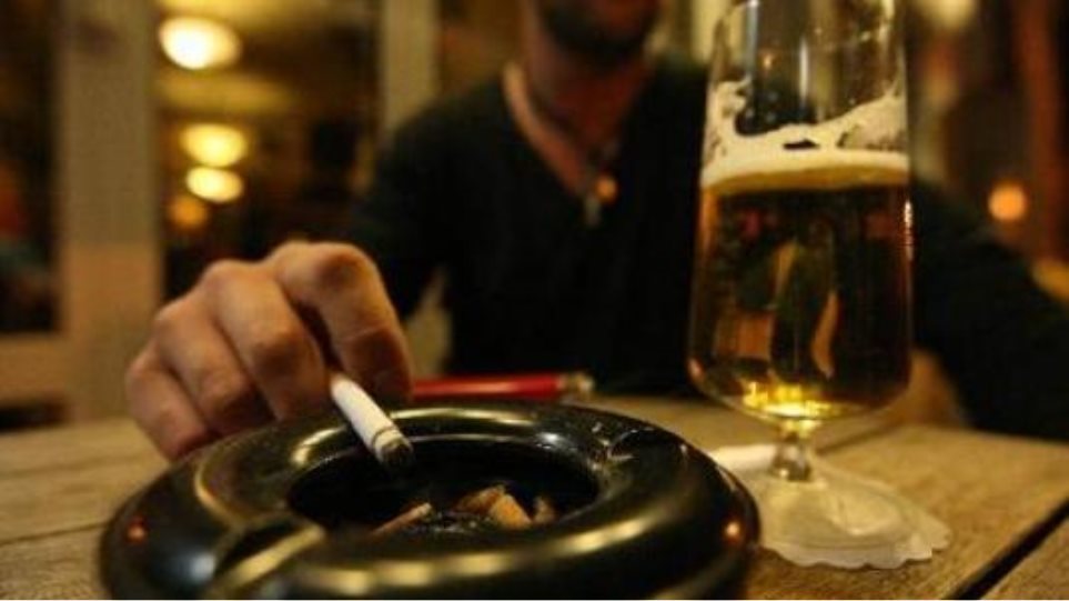 ΣτΕ: Δικαστική «ήττα» των καταστηματαρχών για το κάπνισμα