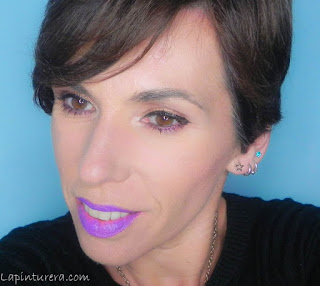 Maquillajes de fiesta con un toque diferente (III): Labial morado y ojos ocre rostro 03