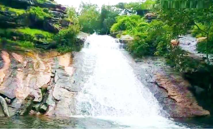 Botalda waterfall Raigarh tourist places