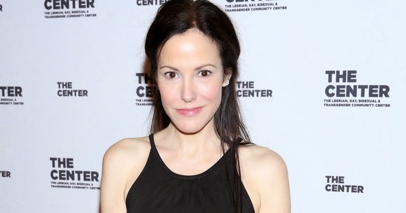 Mary Louise Parker Nipples Pictures 95