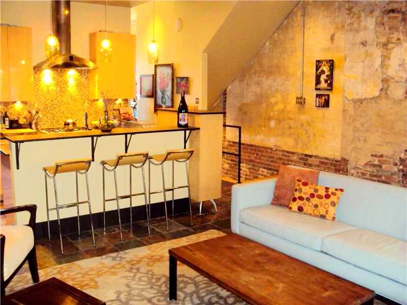 FRENCH QUARTER HOMES AND CONDOS, BY RAISA! WAREHOUSE DISTRICT, NEW ORLEANS