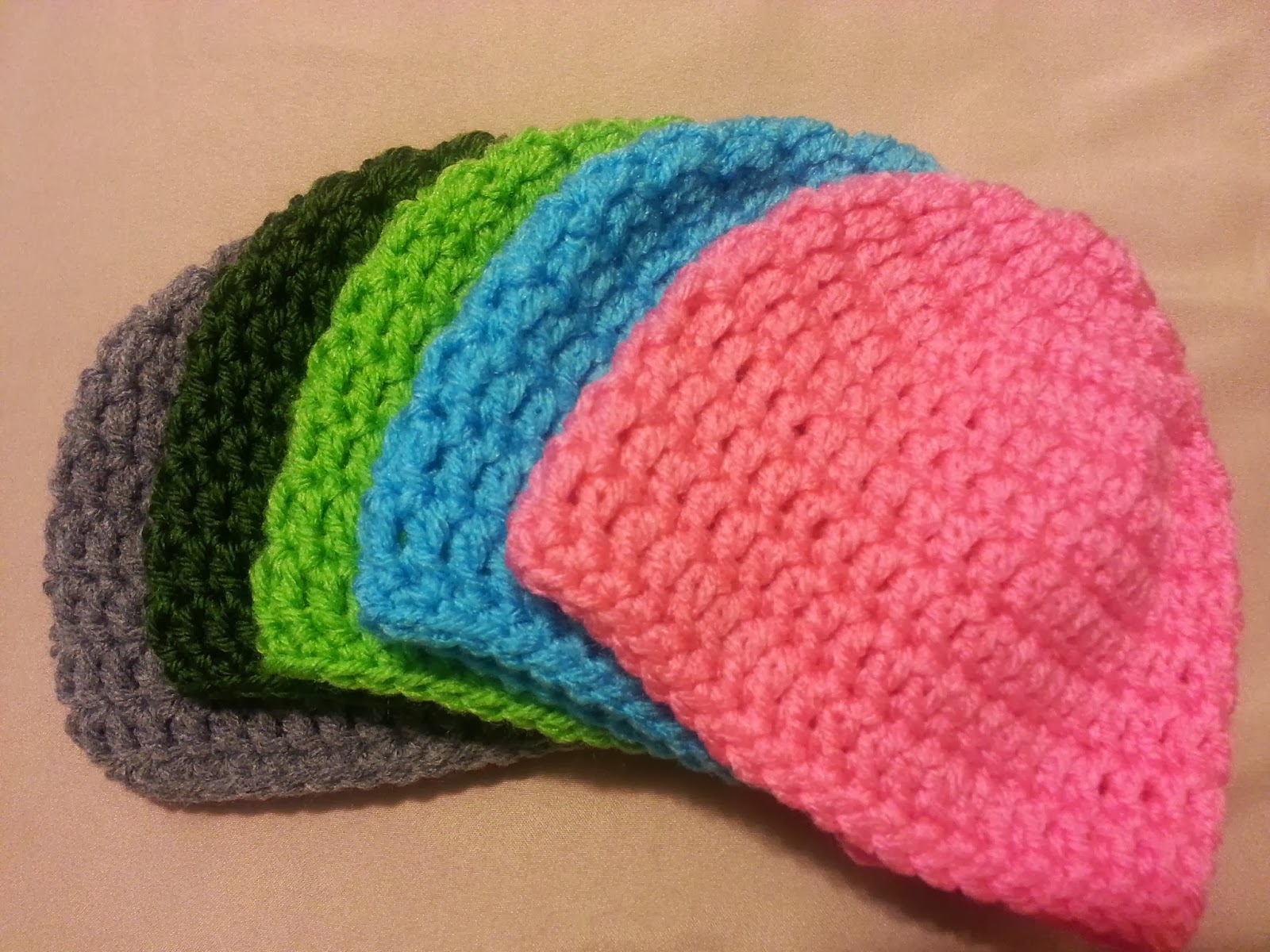 The Yarn Room: Free Newborn Beanie Pattern