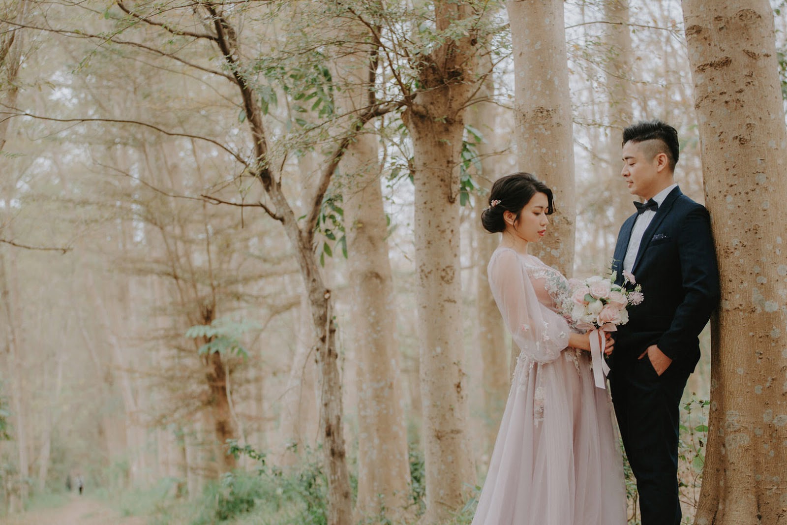 莫莉攝影 Molly Photography - 台南自助婚紗攝影 | 八田伴伴 手作禮服婚物所 - 新人婚紗照分享 / 台中婚紗禮服工作室 / 台中單租禮服 / 晚宴服租借