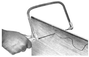 Gergaji Yang Terbuat Dari Baja Yang Sangat Tipis Disebut Sekali