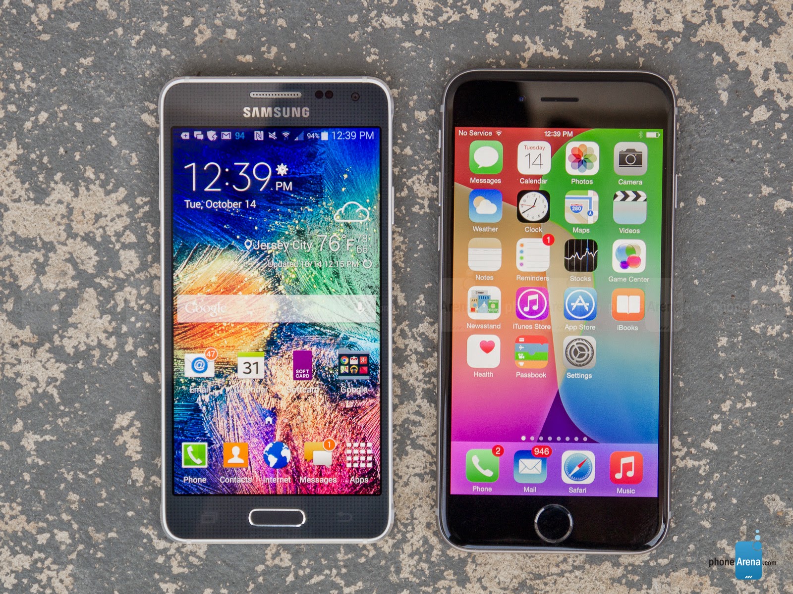 Телефоны samsung айфоны. Iphone Samsung. Samsung Galaxy vs iphone. Samsung Galaxy & Apple iphone. Iphone s6 vs Amoled.