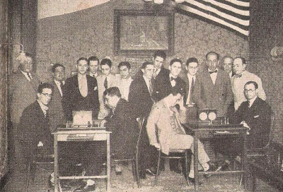 Confrontación de ajedrez por radio en 1930 en el local del Club de Gimnasia y Esgrima de Rosario