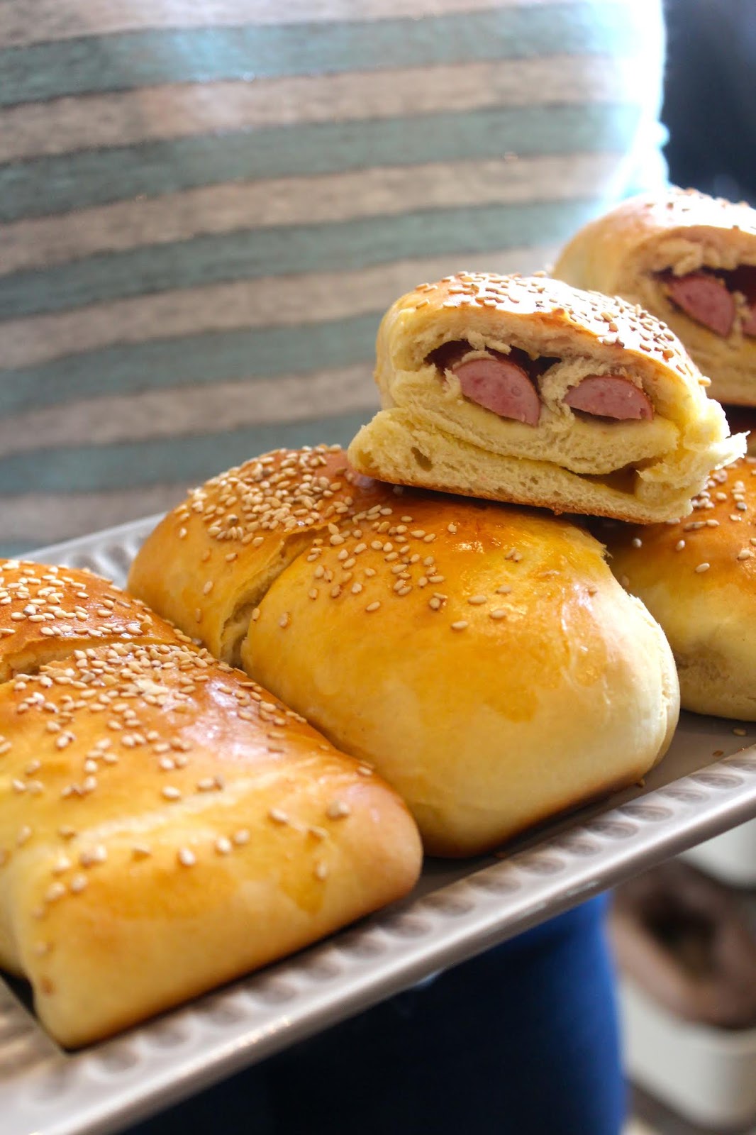 Pãezinhos com Mostarda e Salsicha