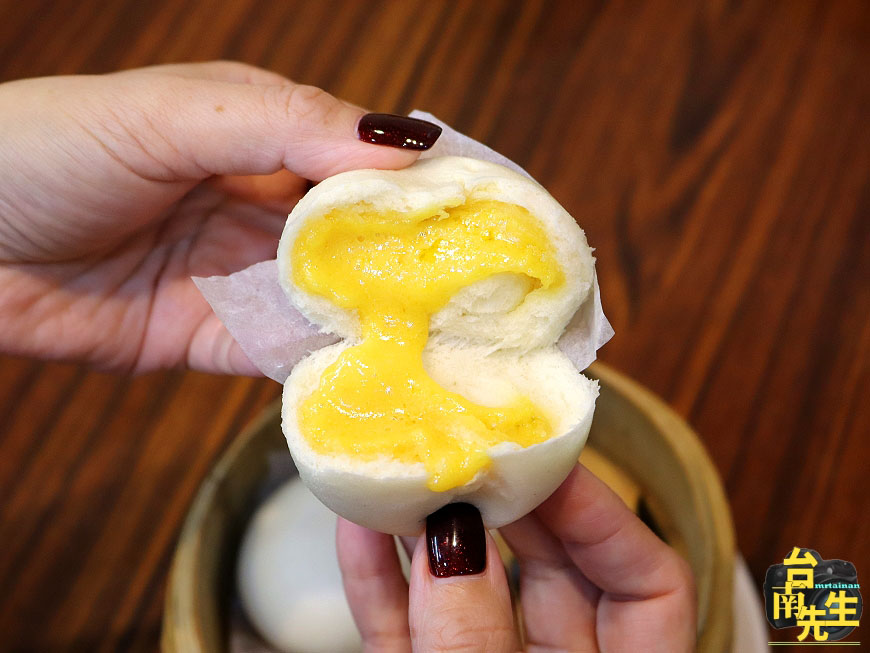 台南港式料理／只賣晚餐到宵夜時段／嚴選食材現點現做／自製備料不用半成品／傳承香港師傅手藝／飯店茶餐廳等級菜色／平價消費物超所值