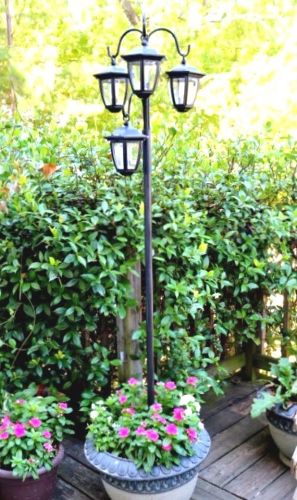 50 Beautiful Solar Garden Decoration Ideas The Best | ARA HOME