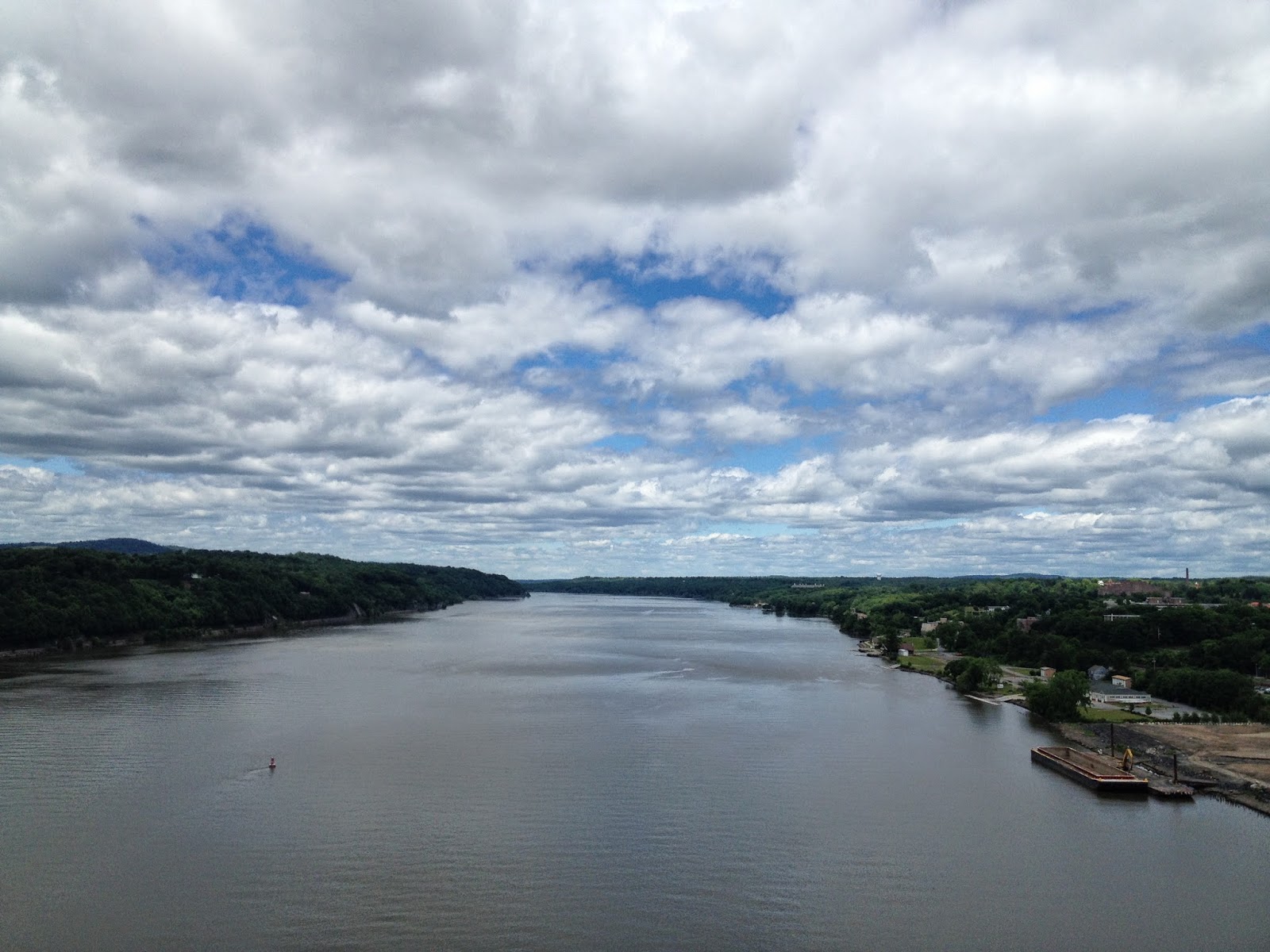 Fed Well Mariner's on the Hudson and Walkway over the Hudson