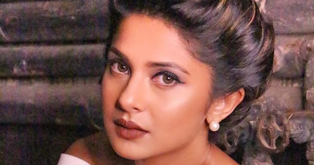 Jennifer Winget Wiki Height Weight Age Husband Family