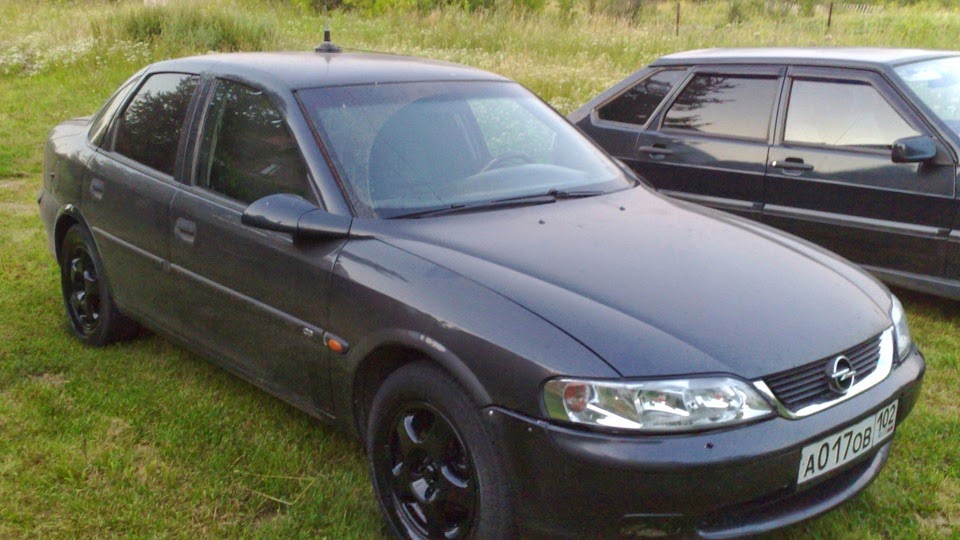 Авито вектра б. Опель Вектра б черная 2002. Опель Вектра 1997. Opel Vectra b 1997. Вектра машина б5.