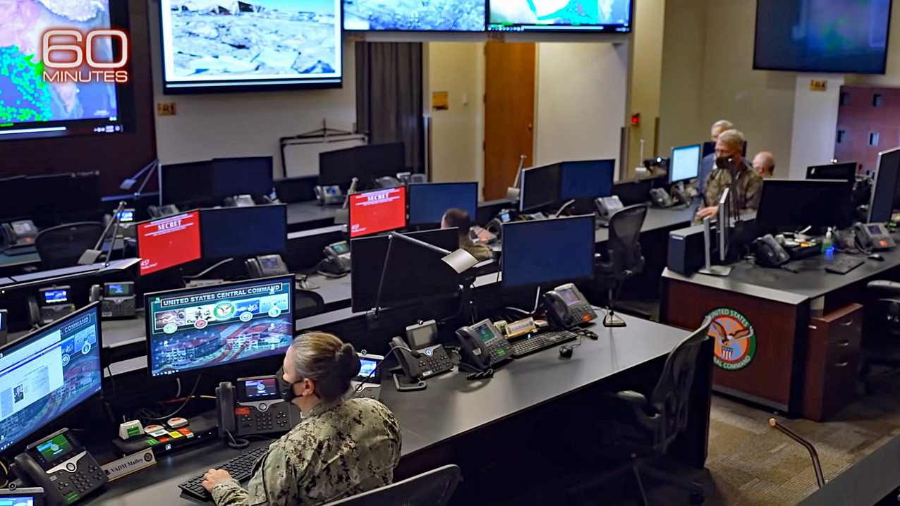 The communications equipment at the US Central Command headquarters LaptrinhX
