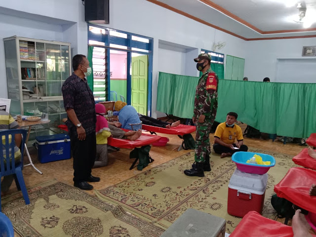 Babinsa Koramil Masaran  Ajak Masyarakat  Tetap Donor Darah Selama Masa Pandemi