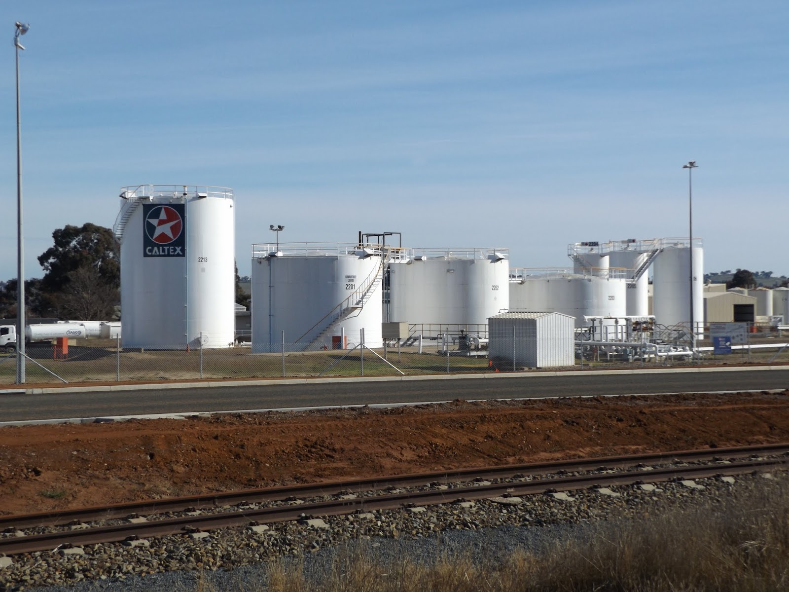 Building Wagga Oil Depots