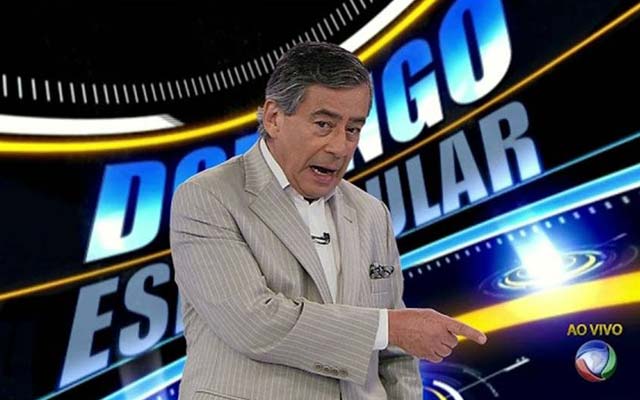 Record decide afastar Paulo Henrique Amorim da TV