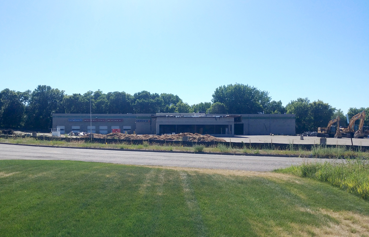 Saxon Motors 2 The Wrath of Flar! Elk River, MN