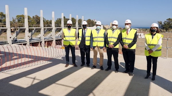 Málaga, las instituciones visitan las obras de la Academia