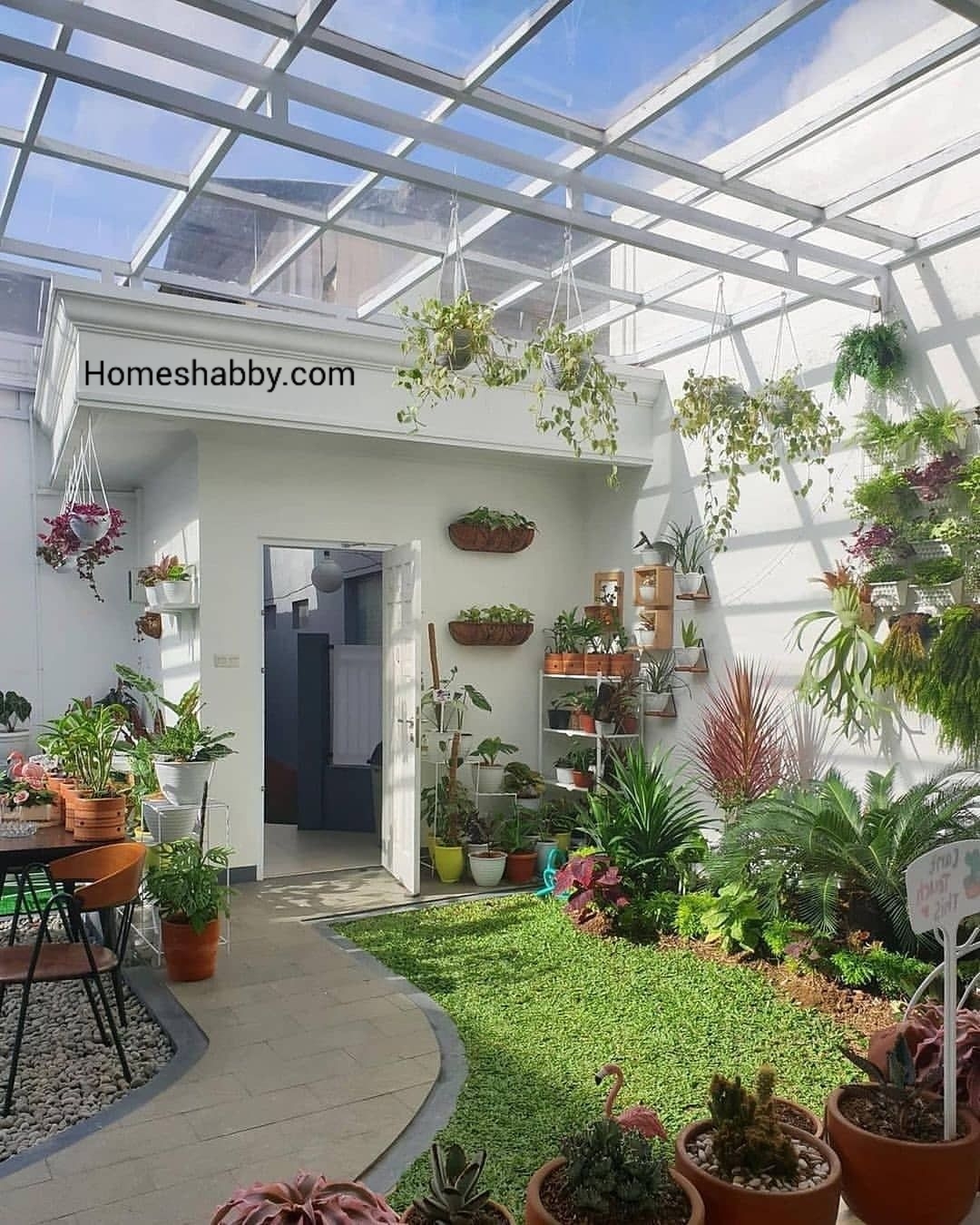 6 Desain Taman Belakang Rumah Minimalis, Terlihat Lebih Asri