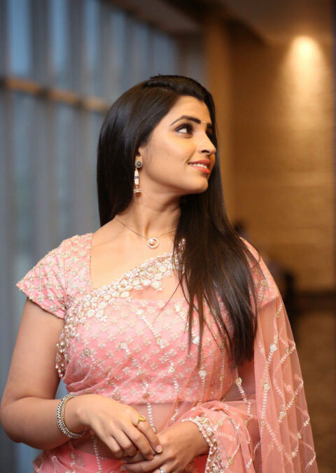 Anchor Syamala Latest Stills from Ishq Movie Pre-Release Event Navel Queens