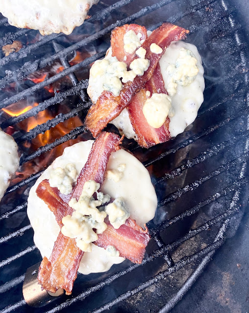Bacon & Bleu Pork Burgers. #ad #iowapork #sweetsavoryeats