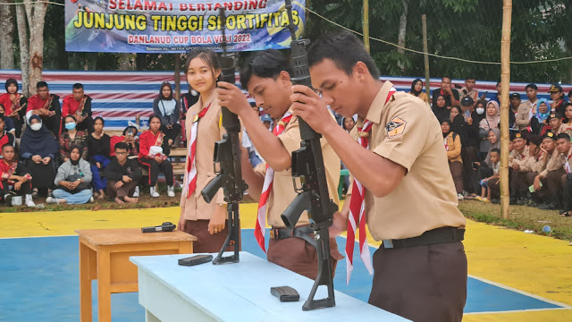 Siswa-Siswi Saka Dirgantara Demo Bongkar Pasang Senjata