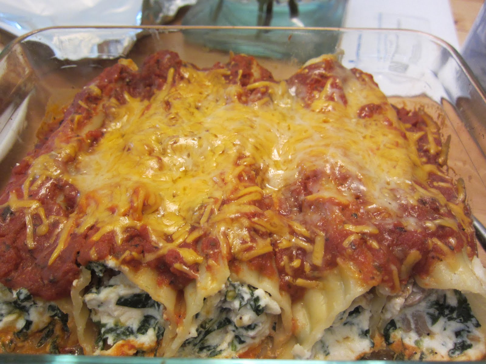 CHEF ROL & DAY Baked Manicotti (Chicken, Spinach and Mushroom)