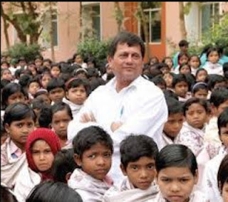 Prof. Achyuta Samanta - A Brief Profile-అచ్యుత సమంత....63 దేశాలు గౌరవ సభ్యత్వం ఇచ్చిన ఓ ప్రొఫెసర్...లెక్కలేనన్ని పురస్కారాలు...దేశవిదేశాల నుంచి వేల సంఖ్యలో అతని స్కూల్ కి సందర్శన... Prof. Achyuta Samanta - A Brief Profile-అచ్యుత సమంత....63 దేశాలు గౌరవ సభ్యత్వం ఇచ్చిన ఓ ప్రొఫెసర్...లెక్కలేనన్ని పురస్కారాలు...దేశవిదేశాల నుంచి వేల సంఖ్యలో అతని స్కూల్ కి సందర్శన...