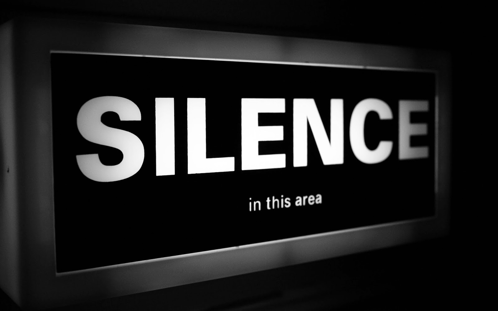 Lou: Mon problème: Ton silence | Ton silence: Ma torture