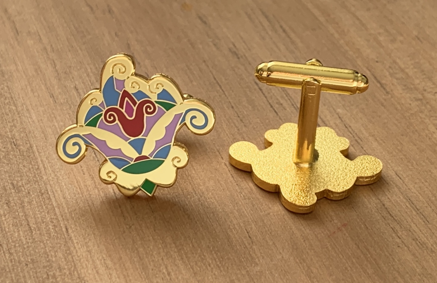 The cufflinks with the motif of slavic blossom