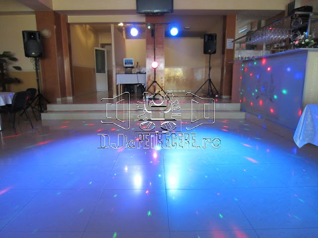Petrecere de nunta - Casa Luminita - DJlaPetrecere.ro - 0768788228 Petrecere de nunta - Casa Luminita - DJlaPetrecere.ro - 0768788228