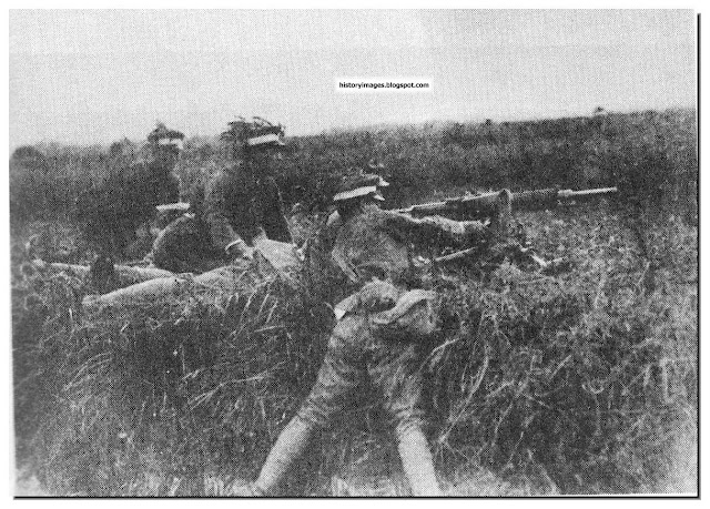 HISTORY IN IMAGES: Pictures Of War, History , WW2: Japanese Invasion Of ...
