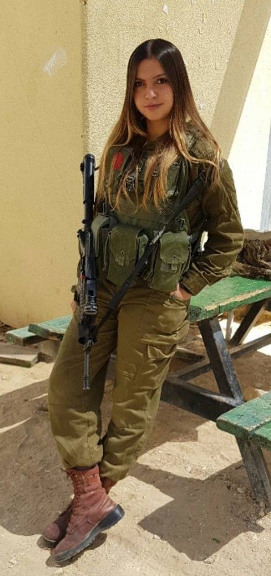 Amazing WTF Facts: Beautiful Israeli Military Women