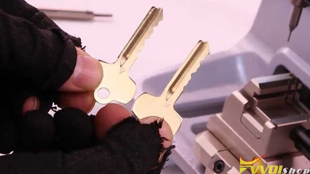 Cut Residential Keys with Xhorse Key Cutting Machine 6